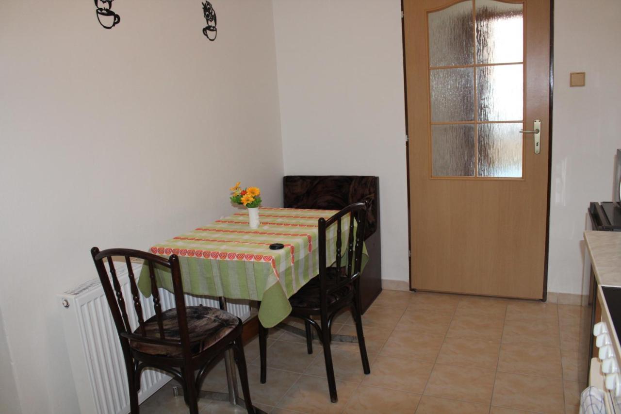 Apartman Rapotin, Jesenicka 296, 3Km Od Termalniho Parku Velke Losiny Exterior photo